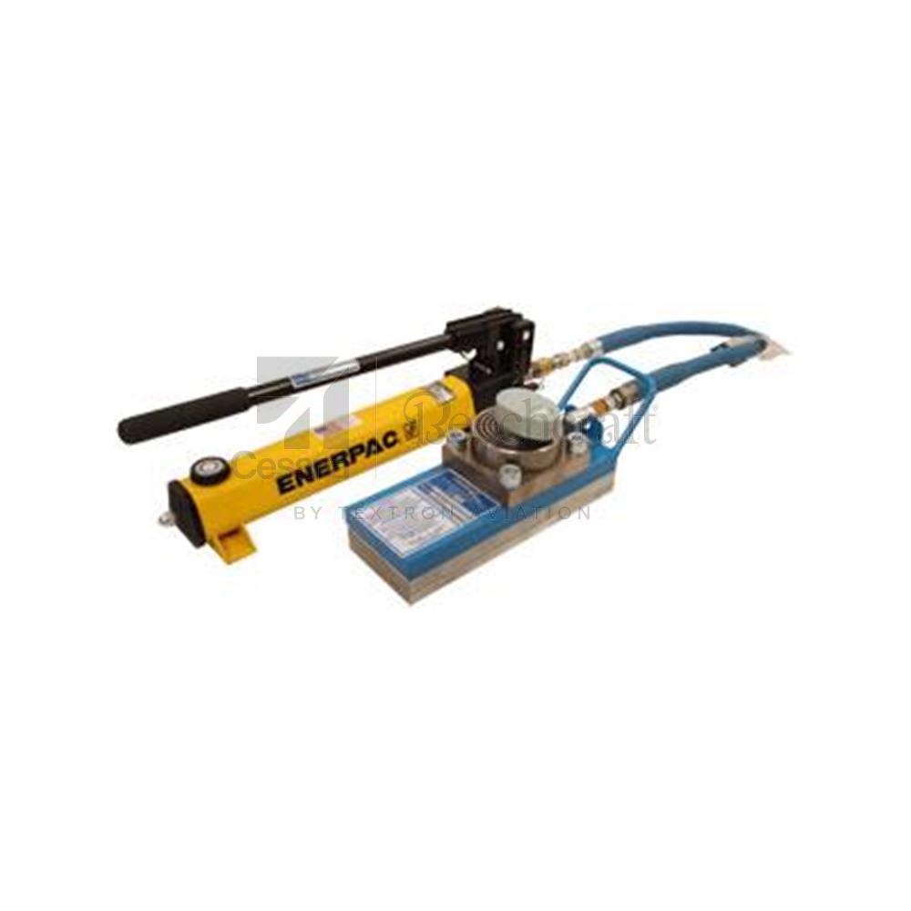 02-7902C0100 | Tronair Axle Jack with Carrying Case