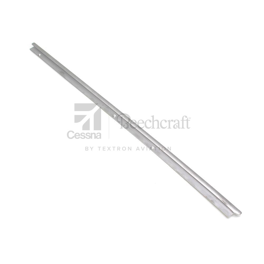 101-530832-4|RETAINER- UPHOL INS COCKPIT