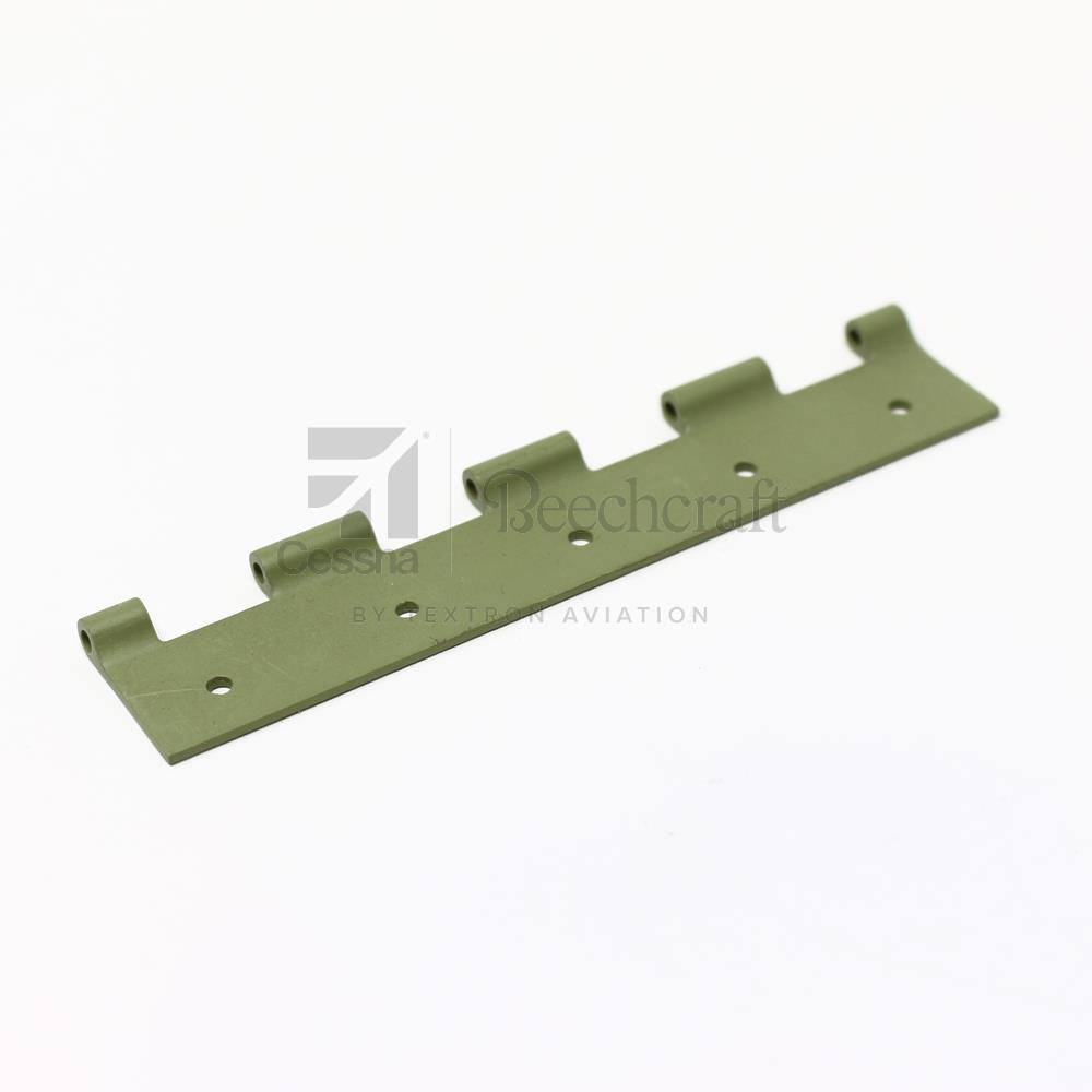 7052302-11|OIL DOOR UPR HINGE