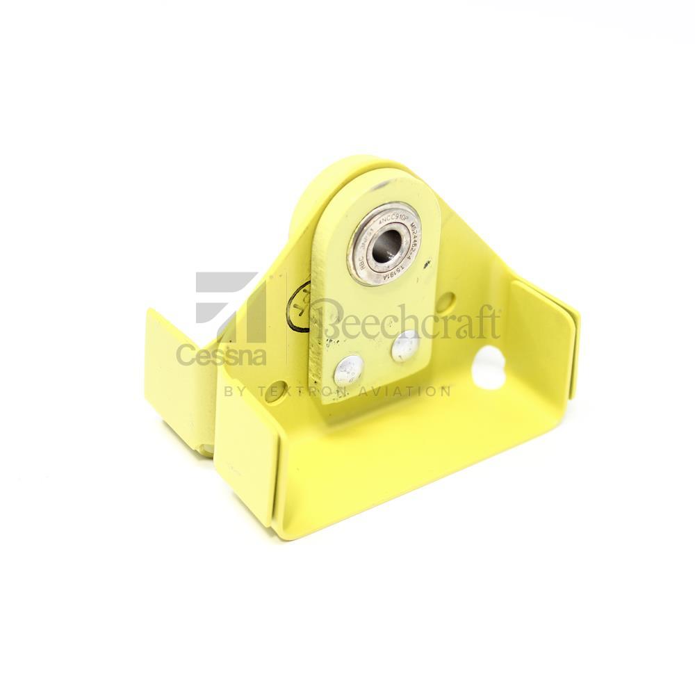 0731100-9 | Vertical Tail Center Hinge Assembly