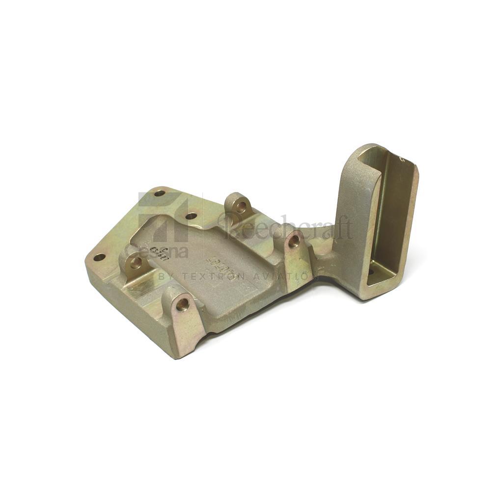 657627 | BRACKET | Textron Aviation